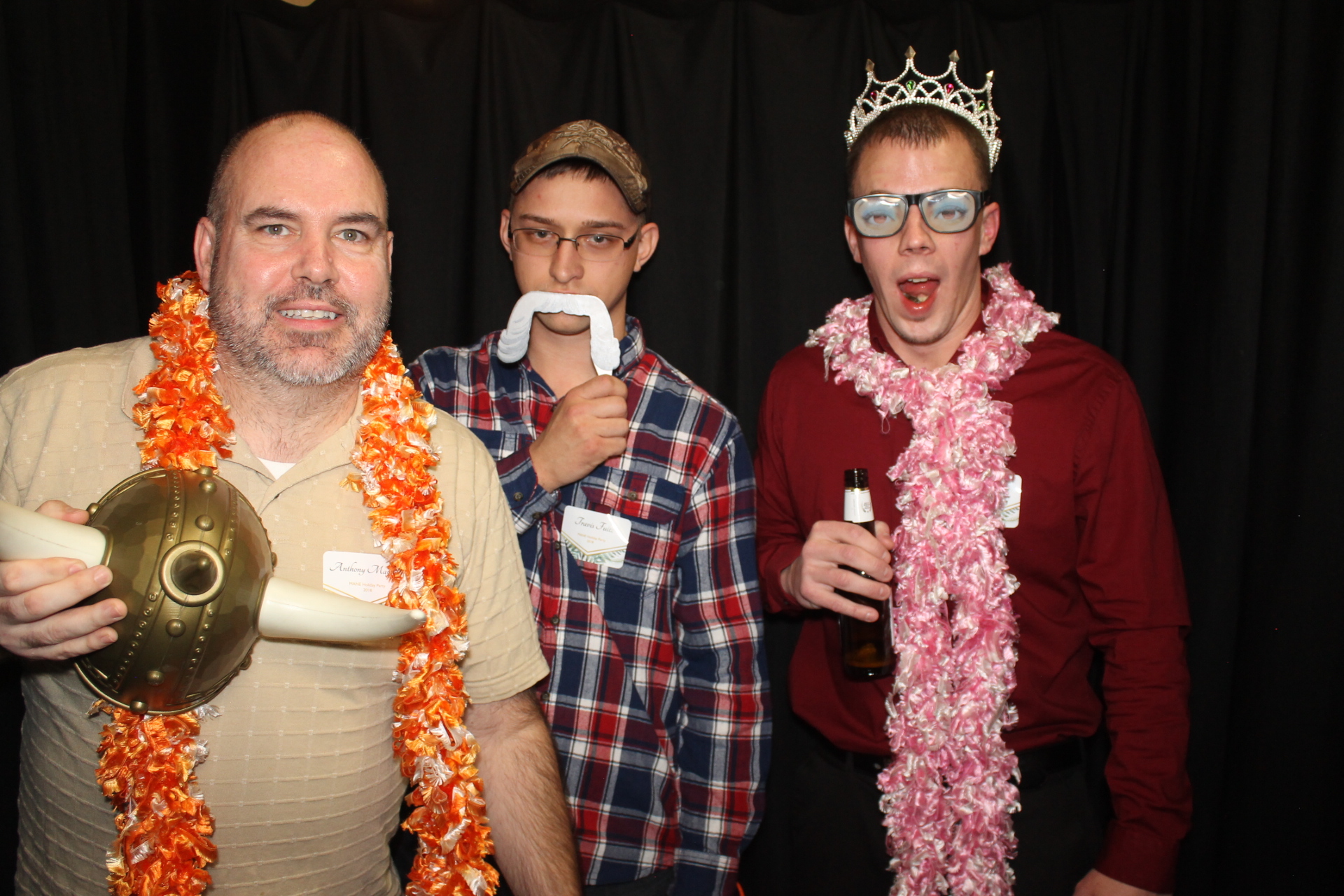 Mane Inc. | View more photos from the event at gallery.photoboothcincy.com/u/PhotoBoothCincy/Mane-Inc